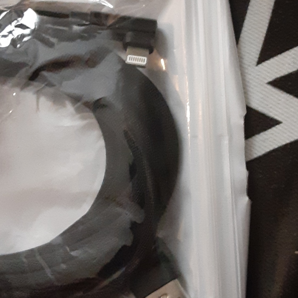 6 ft iphone  90 degree angle lightning cord